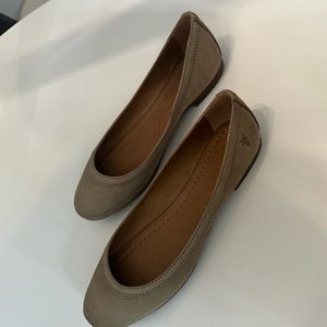 New Taupe Frye Ballet Flats 6.5
